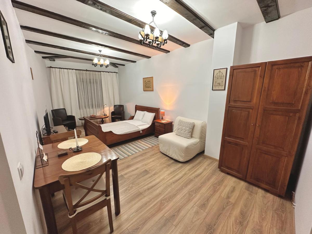 Apartment Casa 9 *